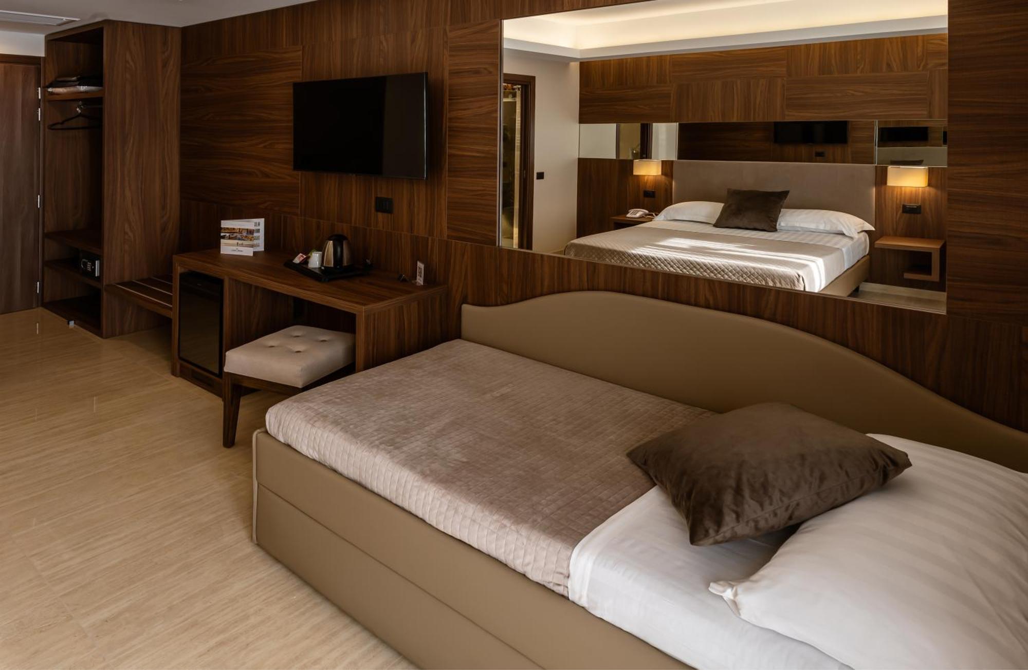 Hotel Bellavista Varcaturo Εξωτερικό φωτογραφία